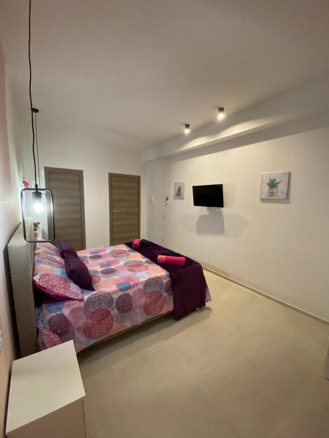 Viole Di Mare Guest House San Leone Eksteriør billede